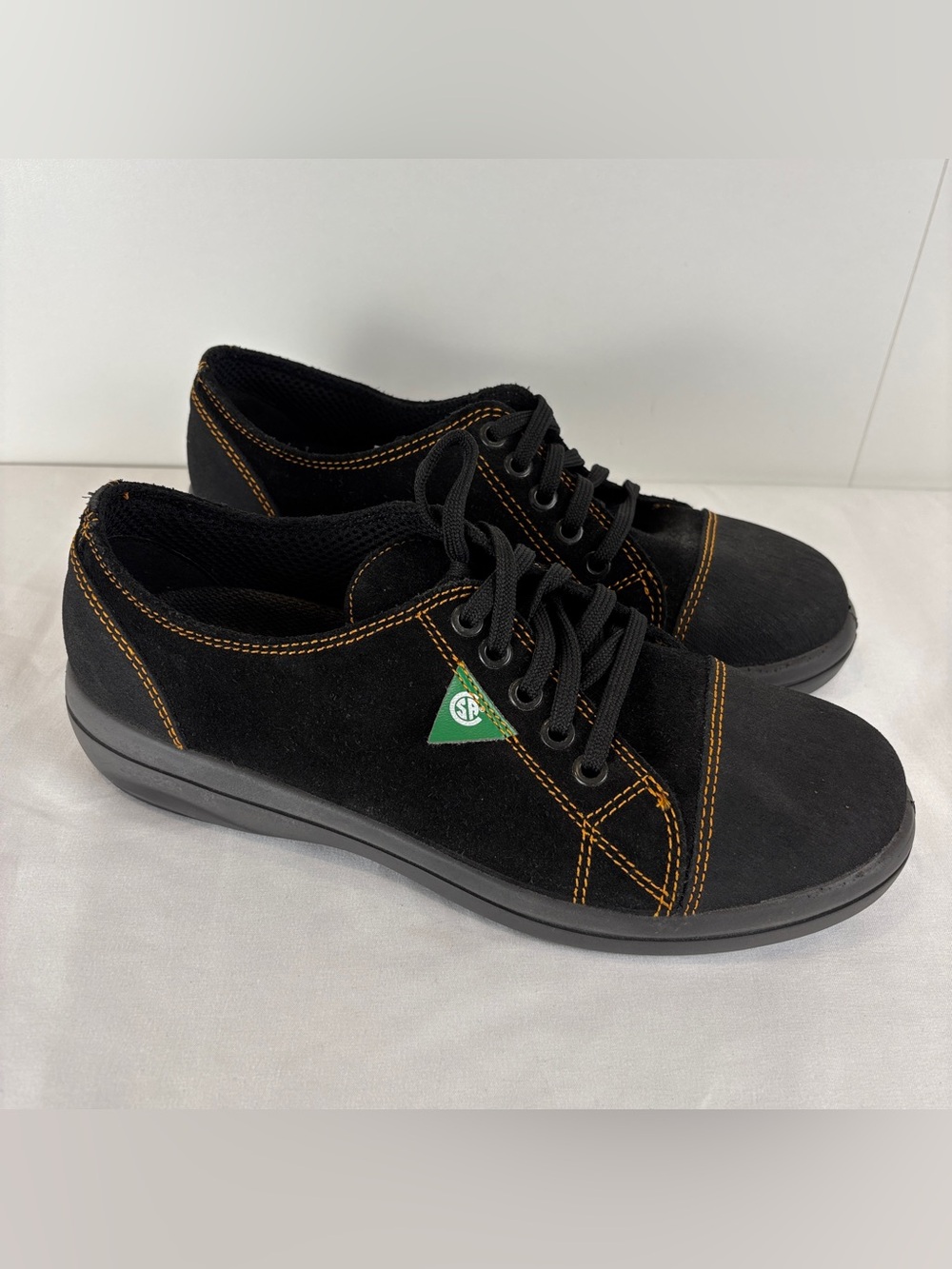 NWOT Le Maitre Black Safety Work Shoes Womens 39 (US 8.5-9) Steel Toe Vitamine